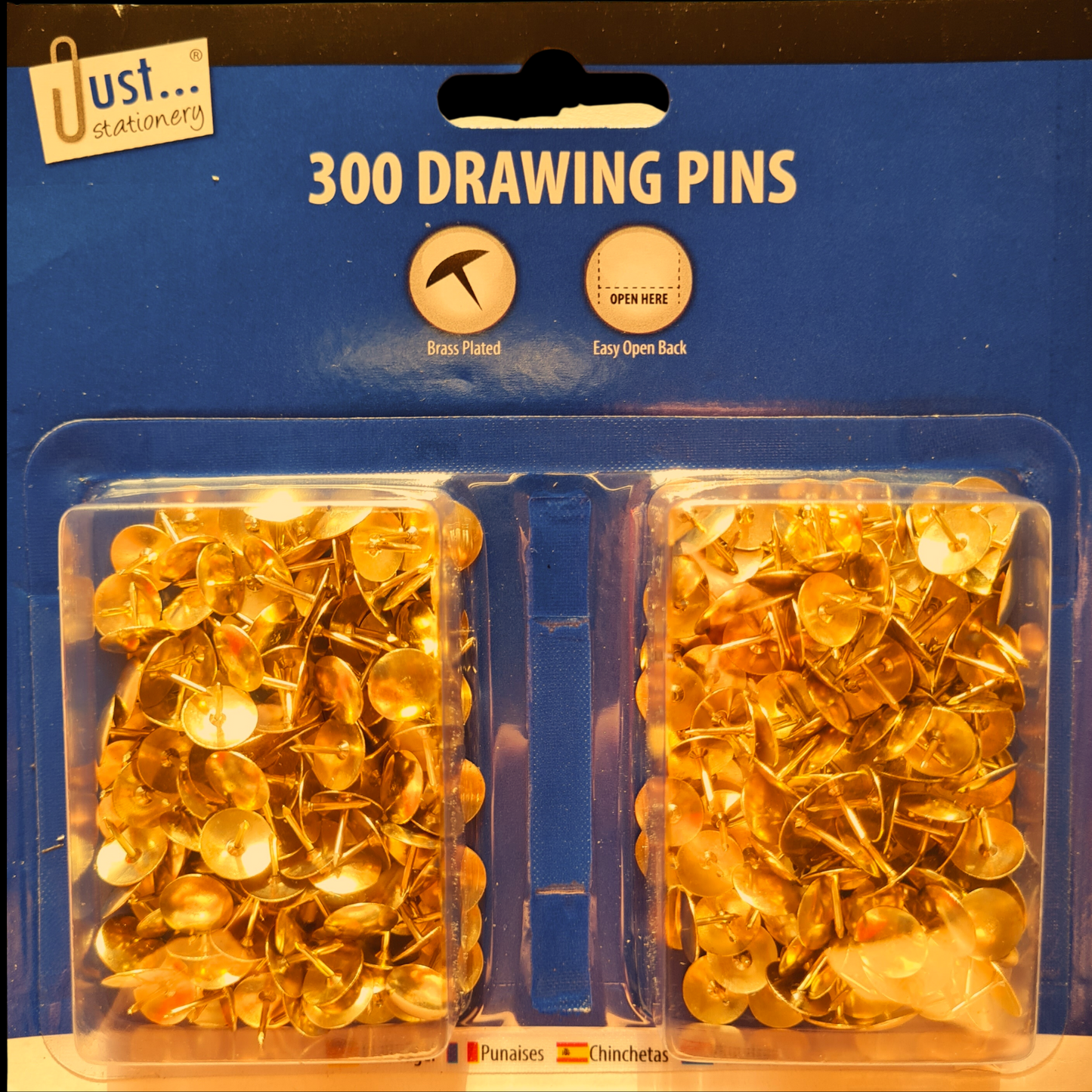 Pack of drawing pins with a blue background and visible brand name.